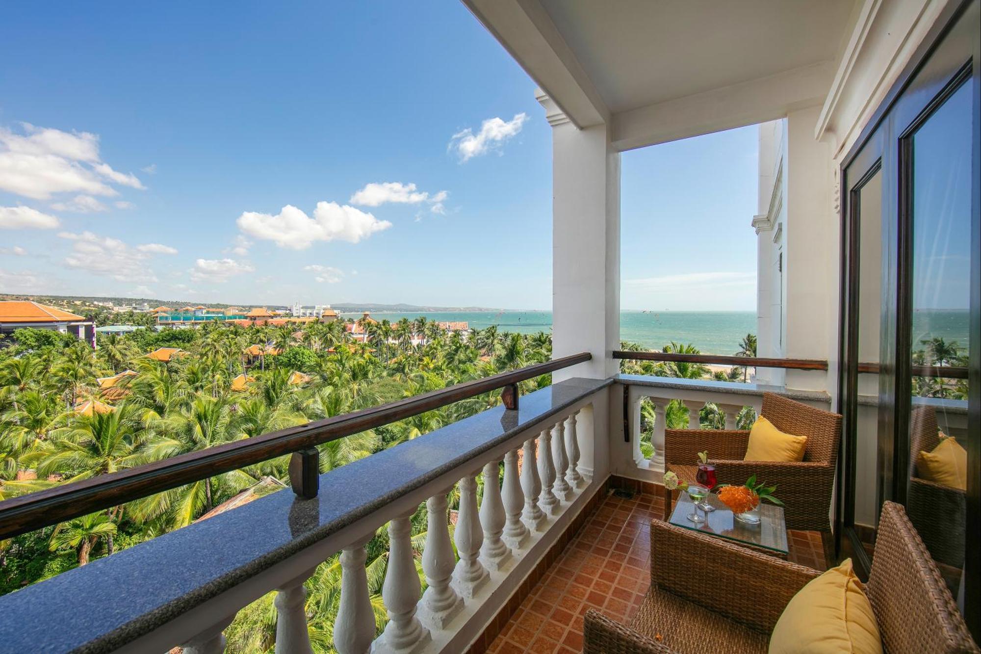 Sea Lion Beach Resort Mui Ne Exterior photo